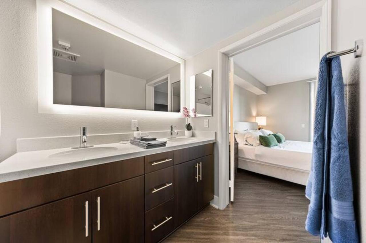 Apartment Blue Topaz Retreat - Spacious 3br Gorgeous Views Los Angeles